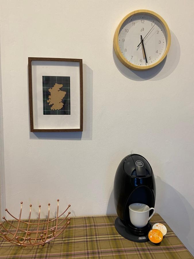 Newly Refurbished Town Centre Apartment 오반 외부 사진