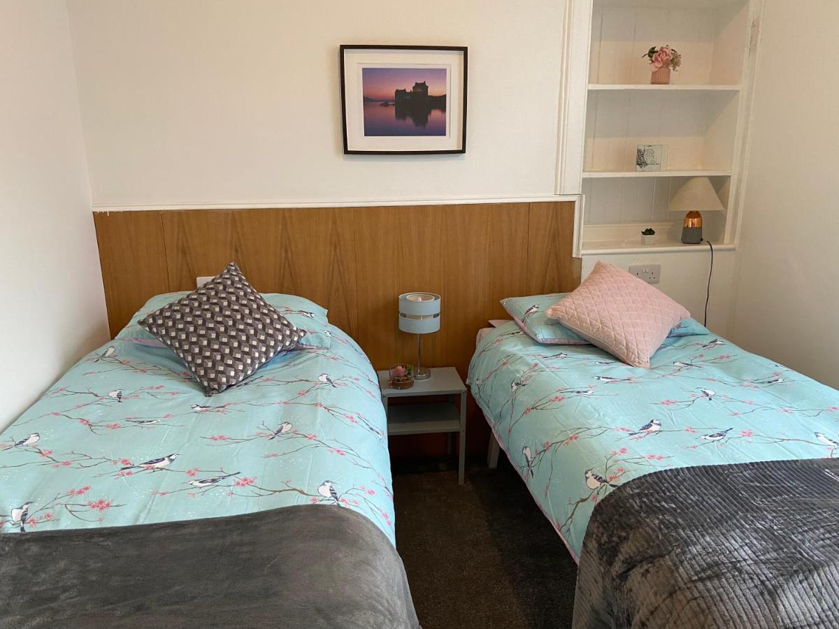 Newly Refurbished Town Centre Apartment 오반 외부 사진